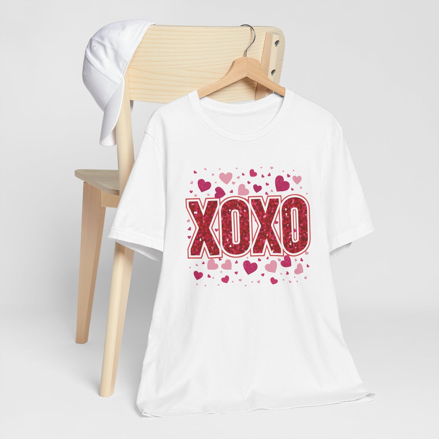 XOXO Unisex Jersey Short Sleeve Tee